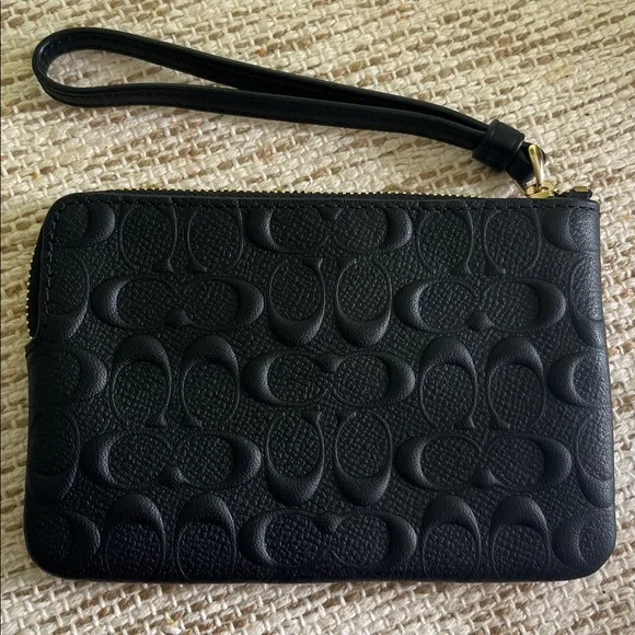 NWT Coach Black Embossed Logo Wristlet with Gold Hardware - Picture 2 of 3
